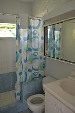 Meridian Inn Oistins